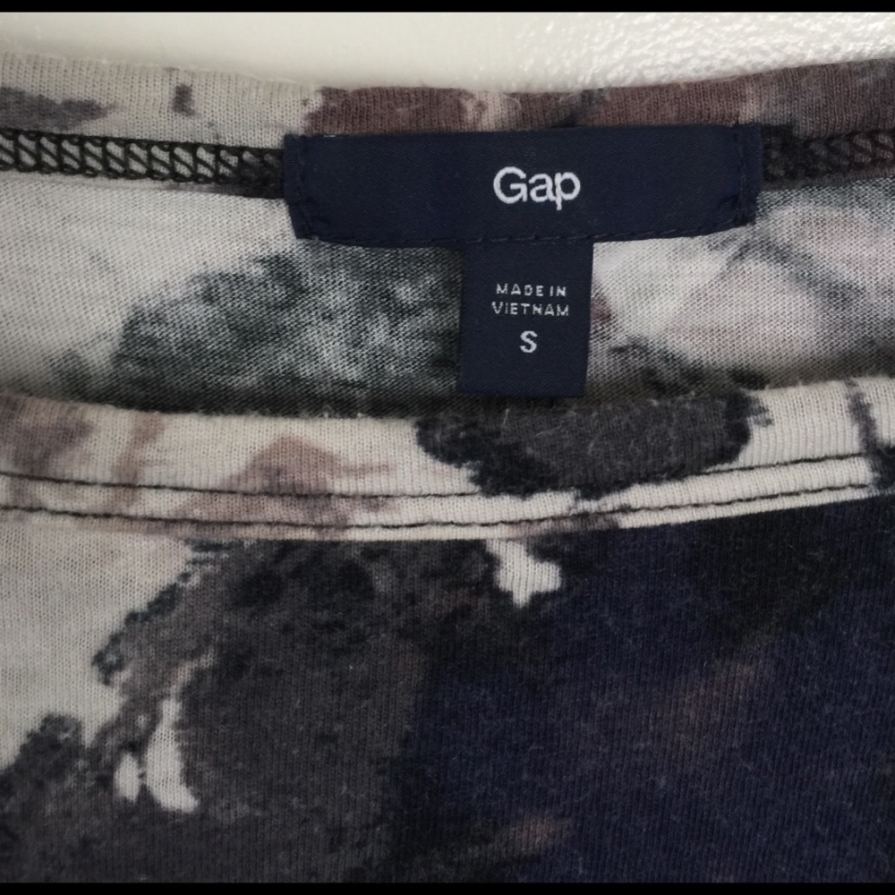 GAP tee - Picture 2 of 3